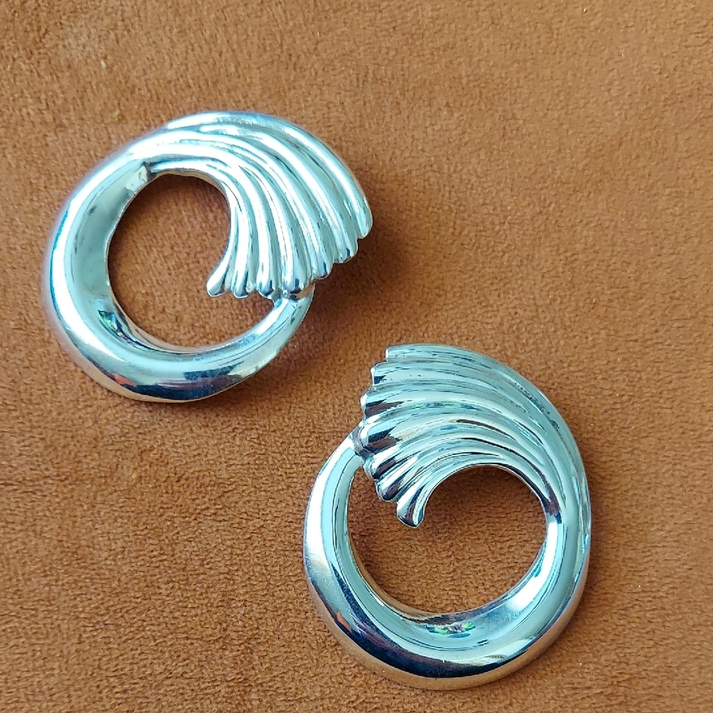 Sterling Silver .925 Wave Earrings